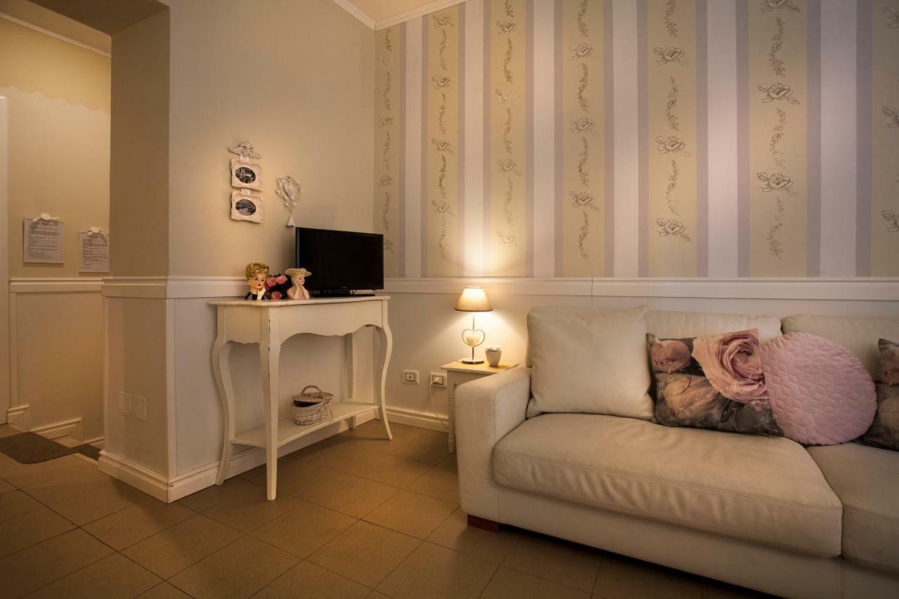 Ferienwohnung Casa Di Charme "Rosa-Rosae" Verona Exterior foto